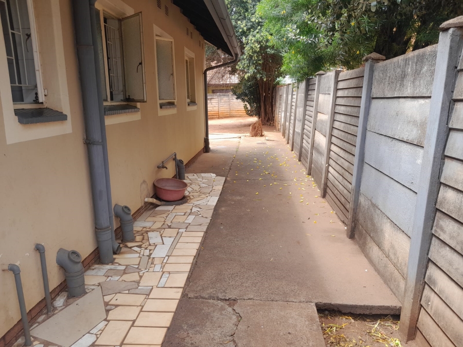3 Bedroom Property for Sale in Rustenburg Central North West